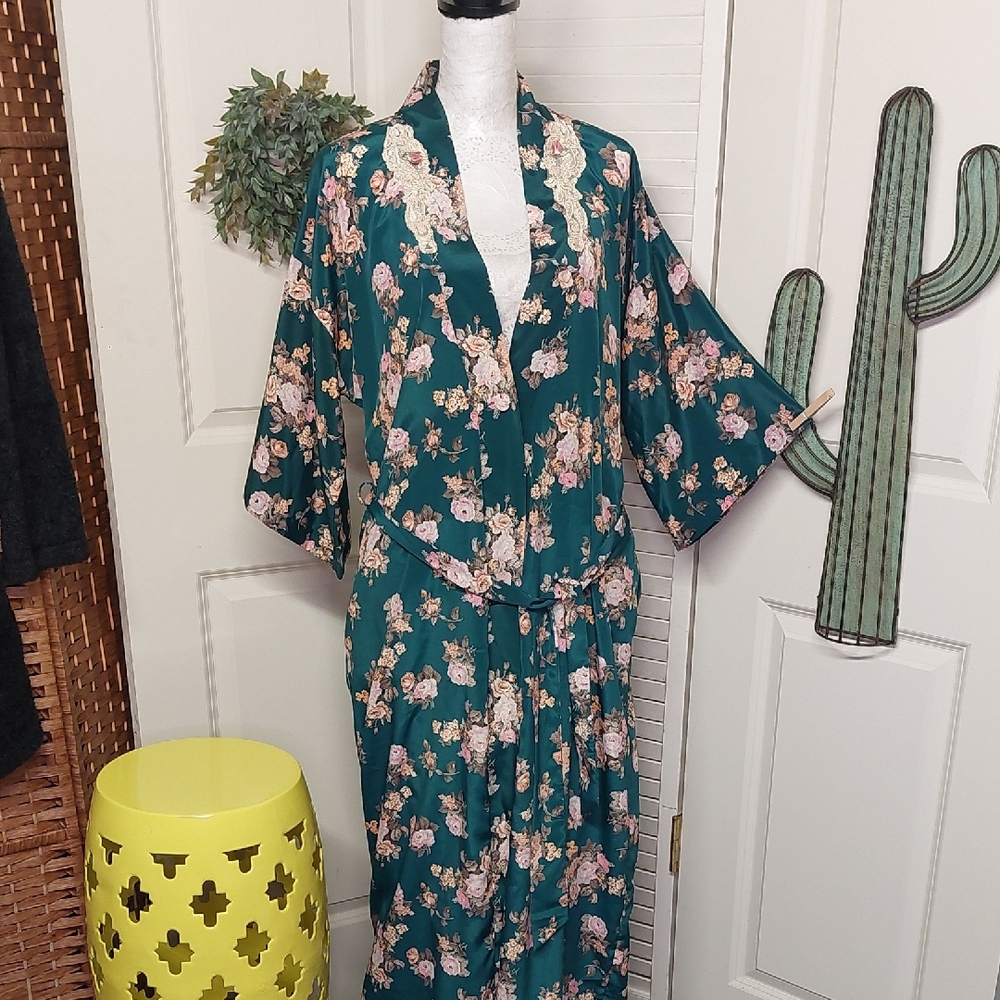 SALE Vintage Floral Robe California Dynasty, Lingerie, Robe, Duster